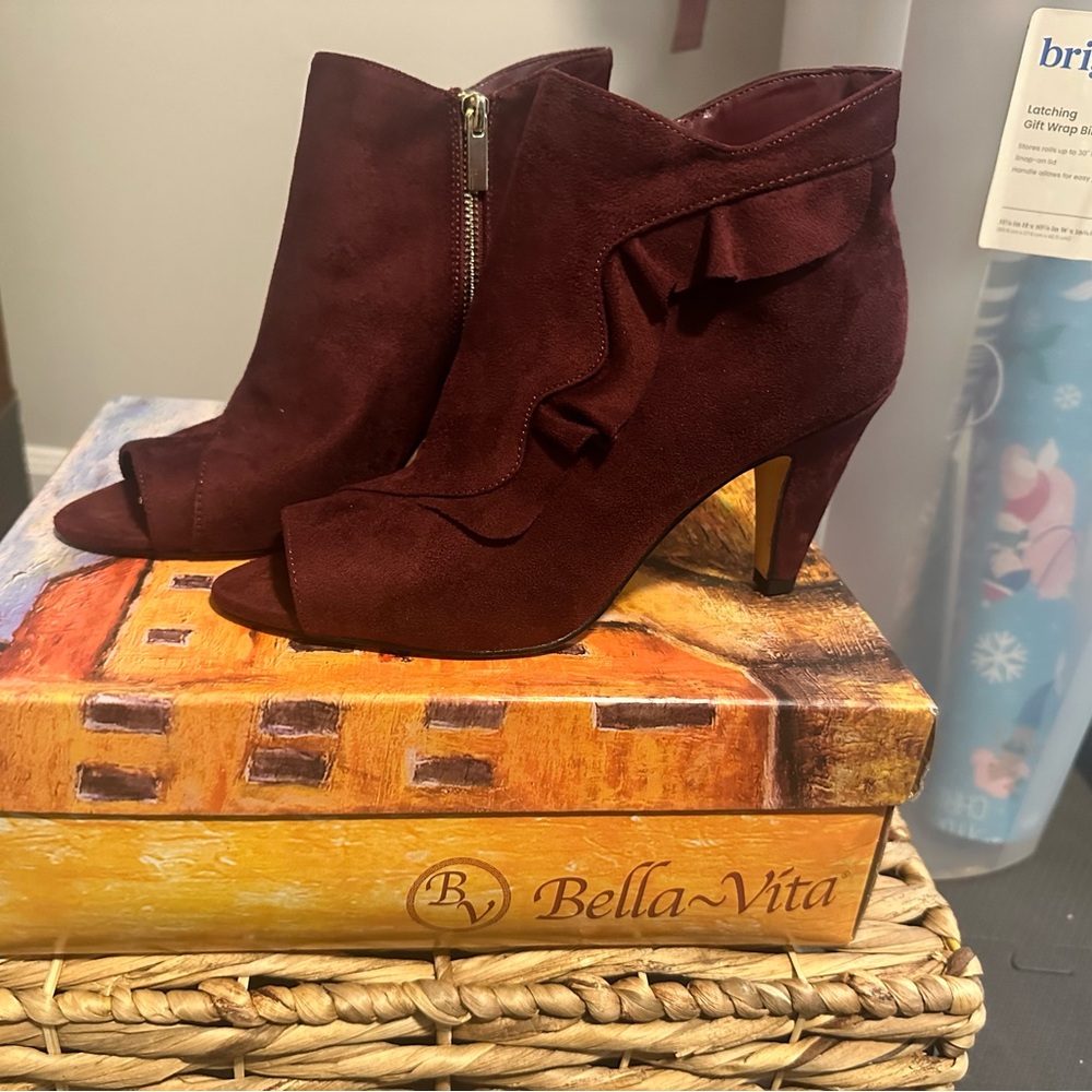 Bella Vita Women's Dark Red Heeled Boots